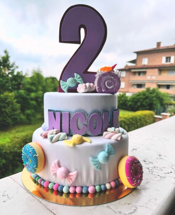 Torta Finta a Due Piani