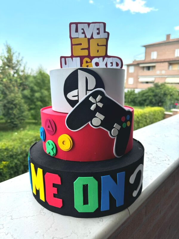 Torta Finta a 3 Piani